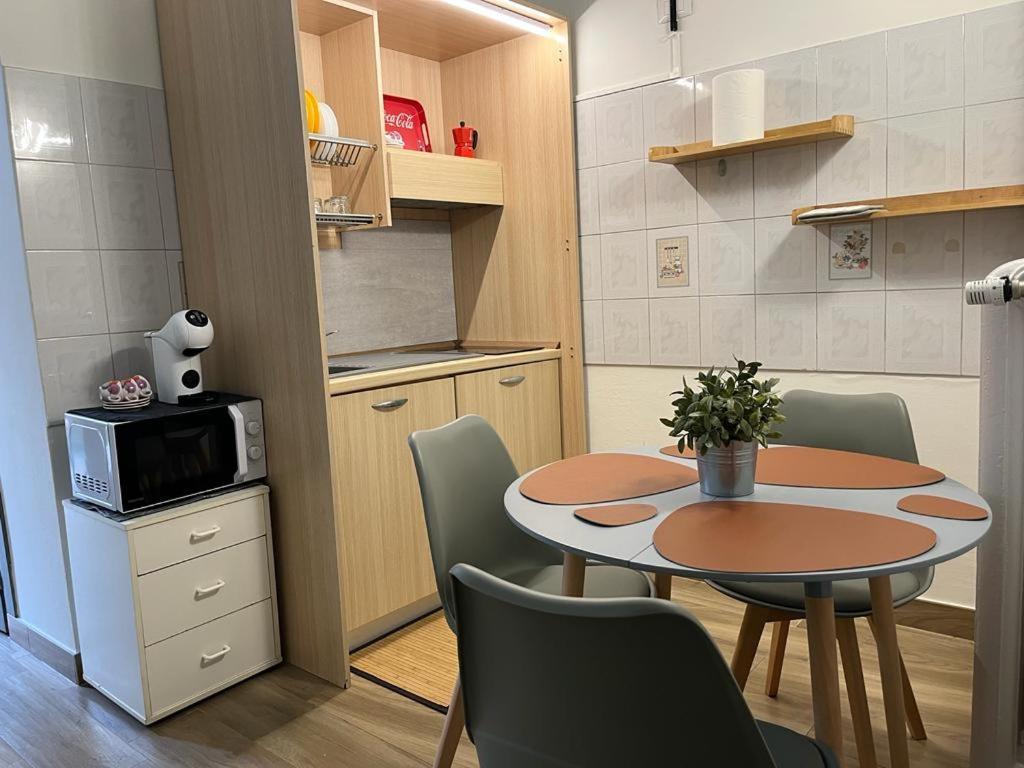 Bilocale Zona Citta' Studi Apartment Milano Exterior foto